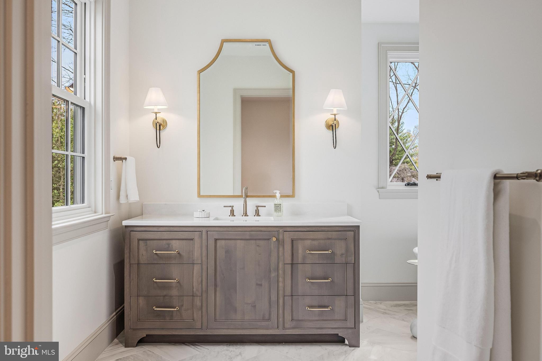 LANGLEY FOREST - Residential