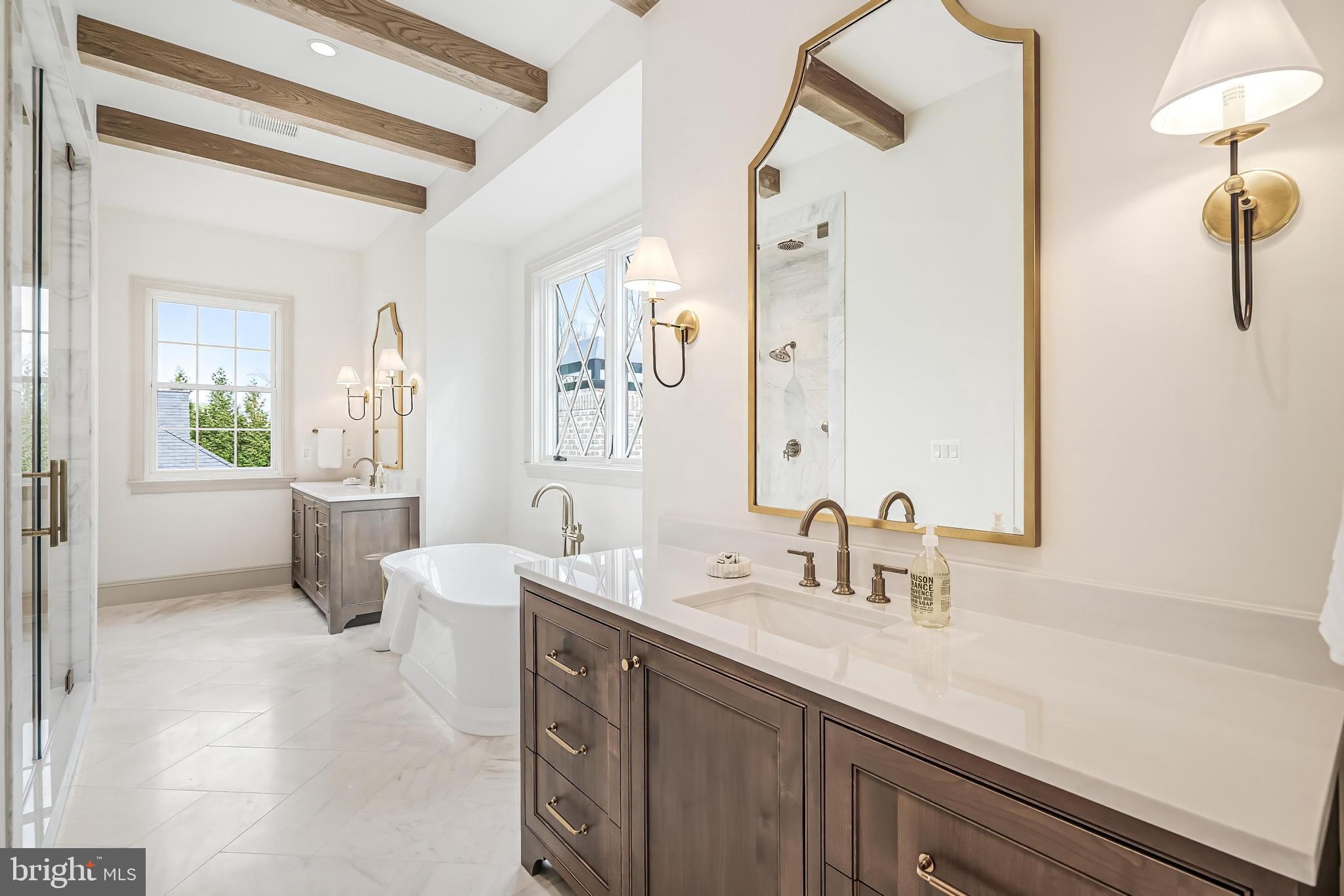 LANGLEY FOREST - Residential