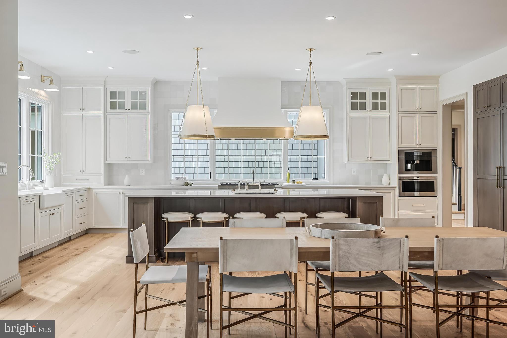 LANGLEY FOREST - Residential