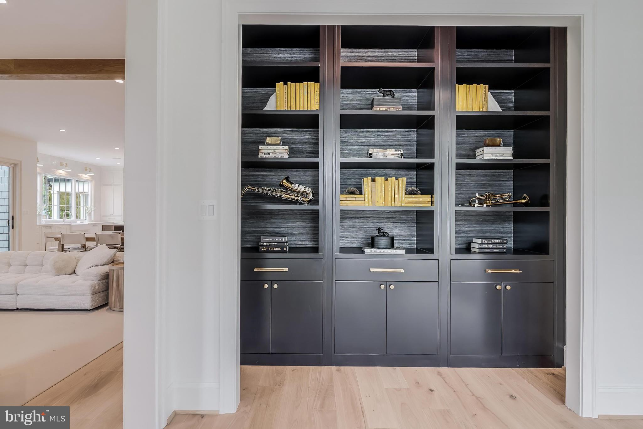 LANGLEY FOREST - Residential