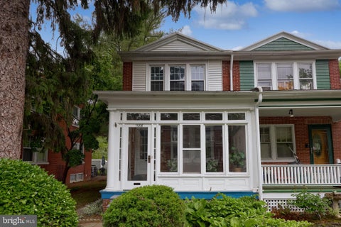 Townhouse For Sale - 1186 Elm Avenue<br/> LANCASTER, PA 17603