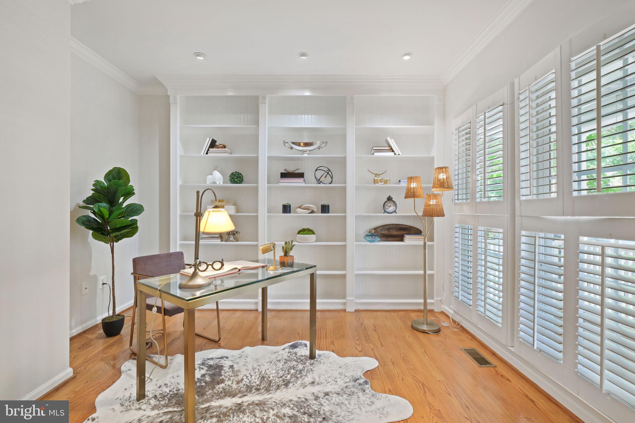 LAKELANDS - Residential