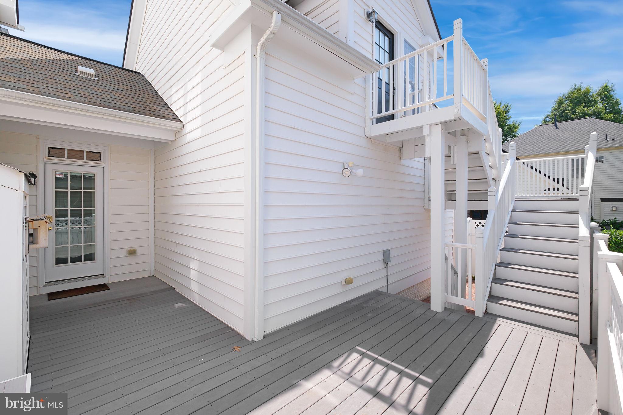 LAKELANDS - Residential