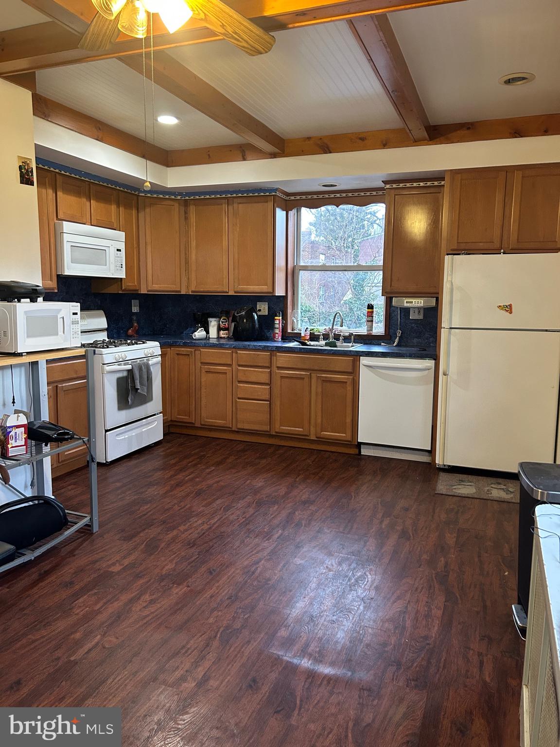 OXFORD CIRCLE - Residential