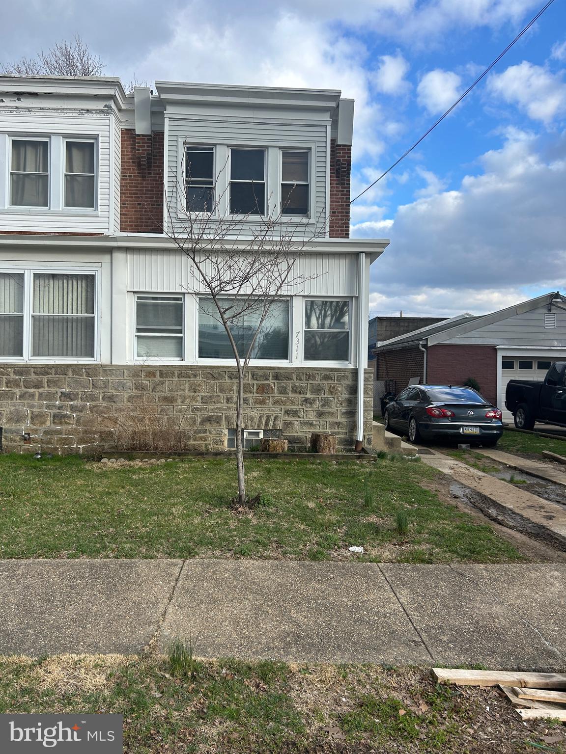 OXFORD CIRCLE - Residential