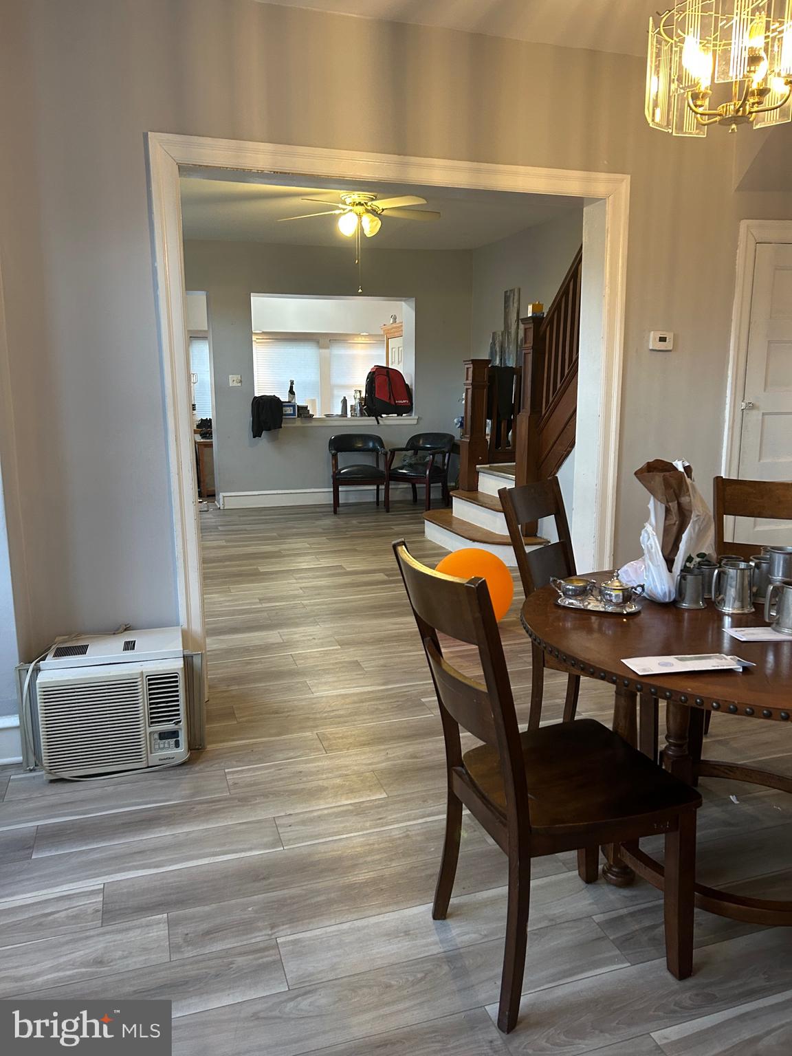 OXFORD CIRCLE - Residential