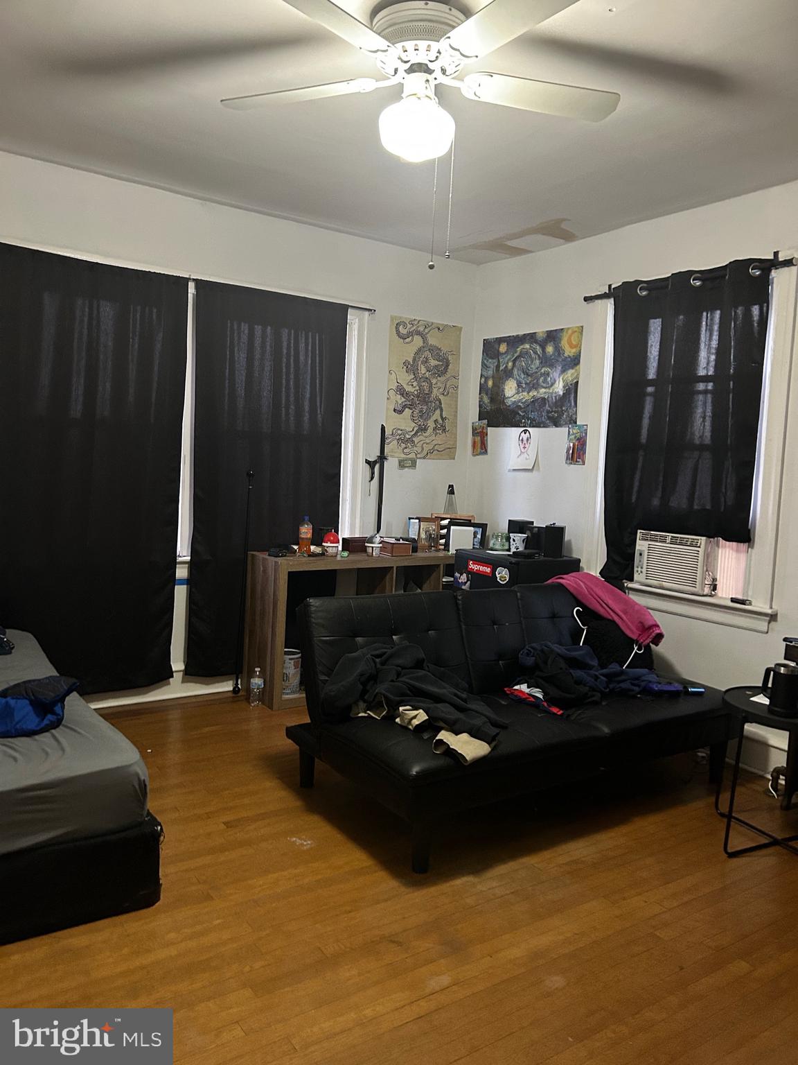 OXFORD CIRCLE - Residential