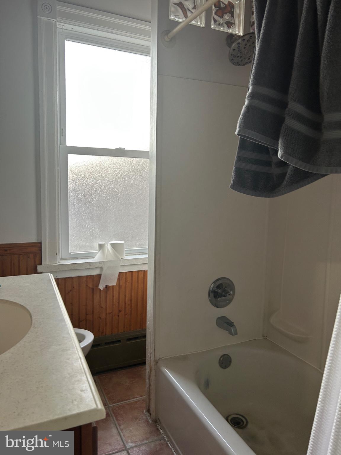 OXFORD CIRCLE - Residential