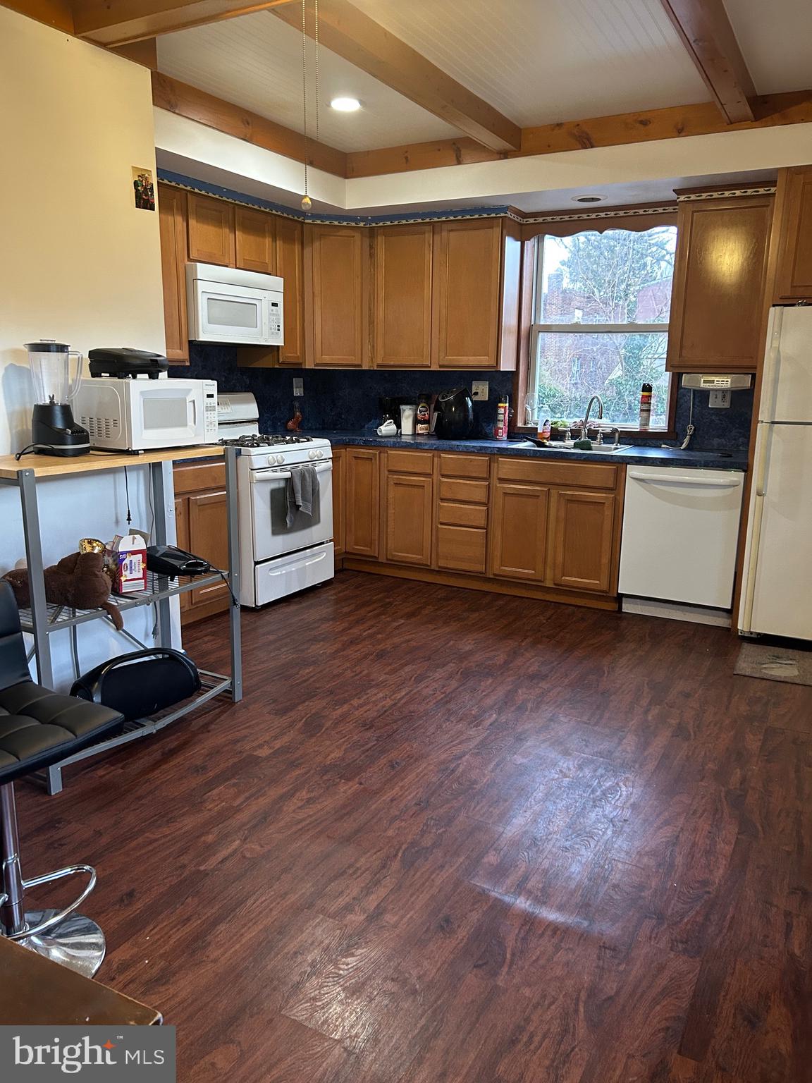 OXFORD CIRCLE - Residential