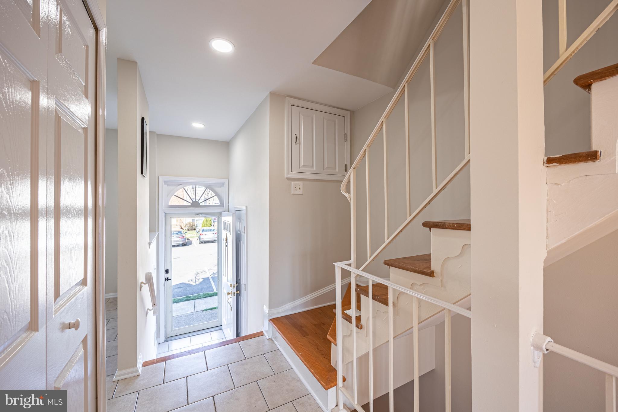 DUNN LORING VILLAGE - Residential