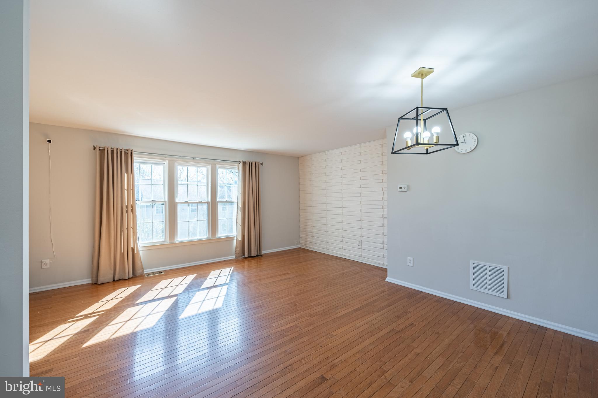 DUNN LORING VILLAGE - Residential