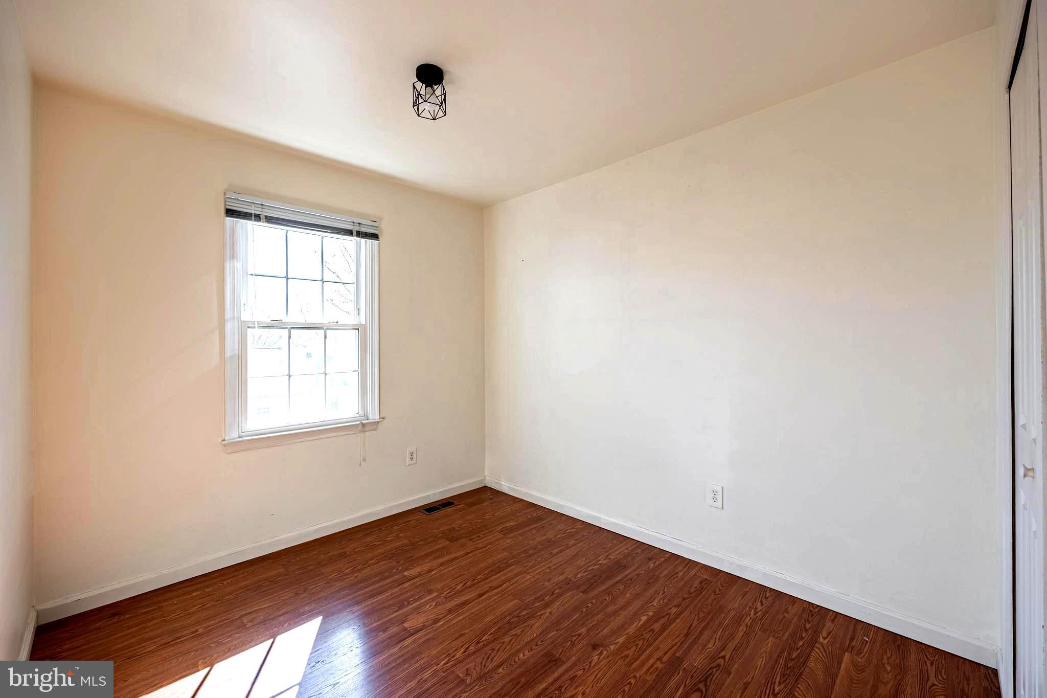 DUNN LORING VILLAGE - Residential