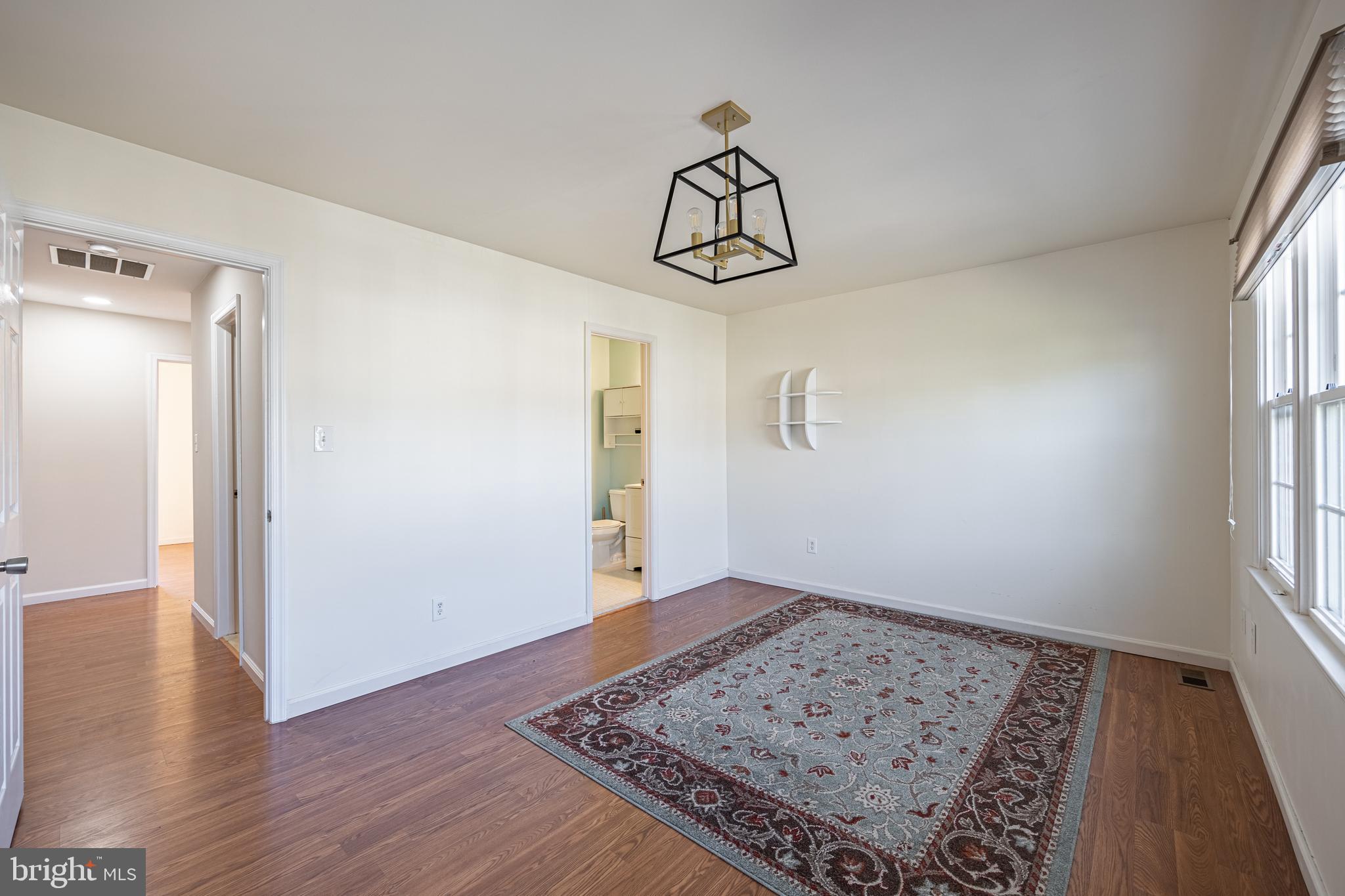 DUNN LORING VILLAGE - Residential