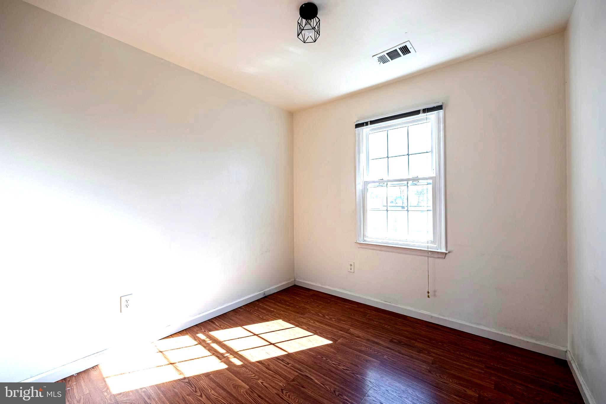 DUNN LORING VILLAGE - Residential