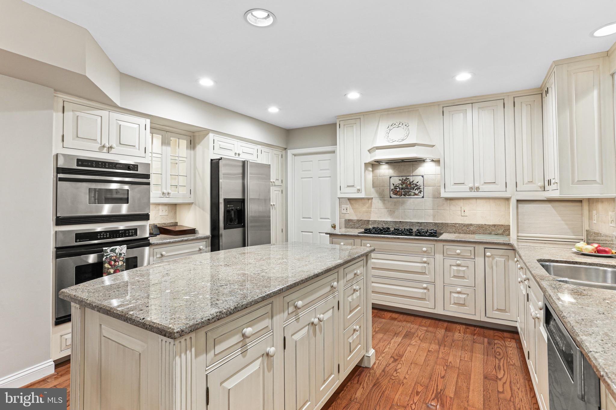 VALLEY MEDE - Residential