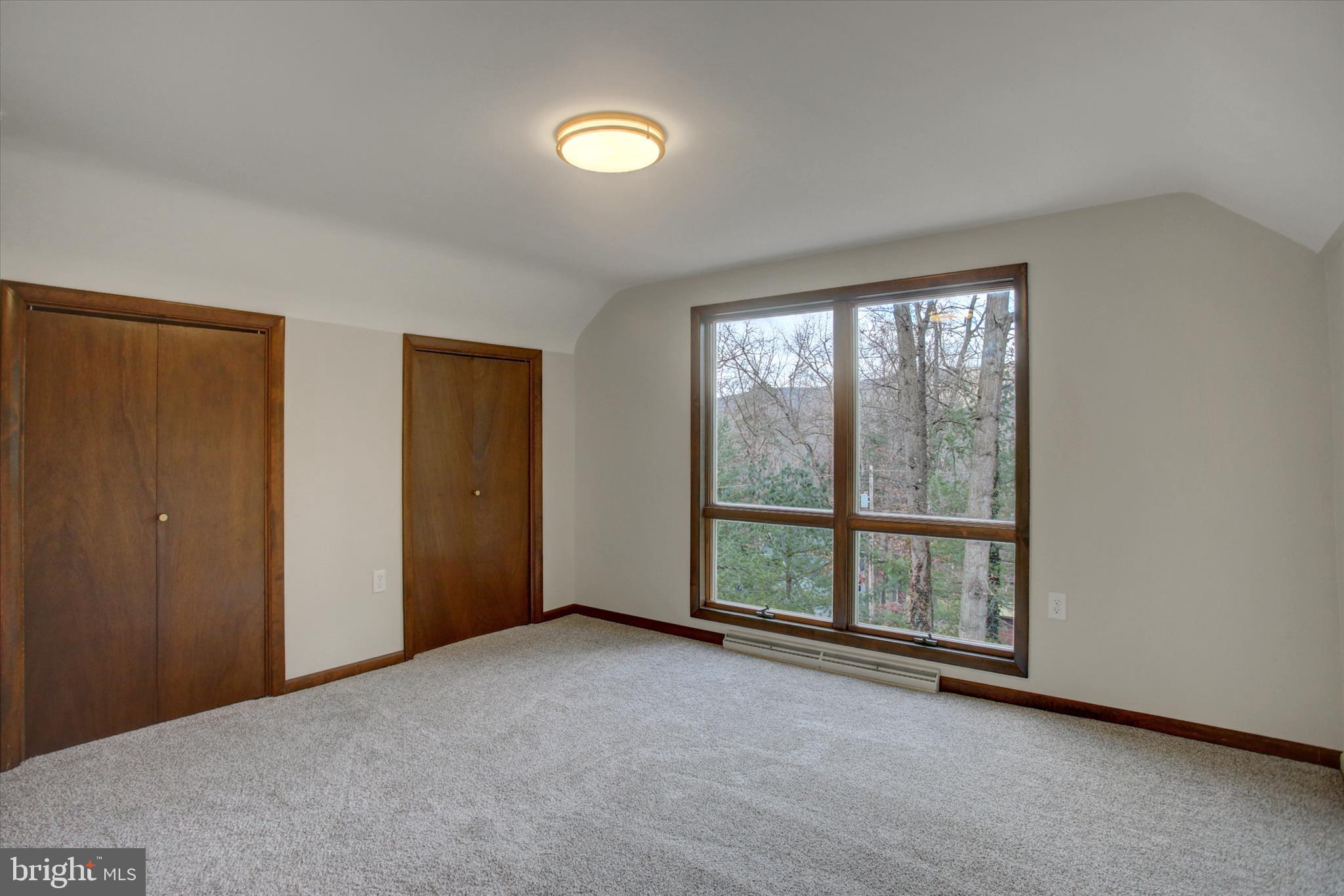 GREENE KNOLLS - Residential