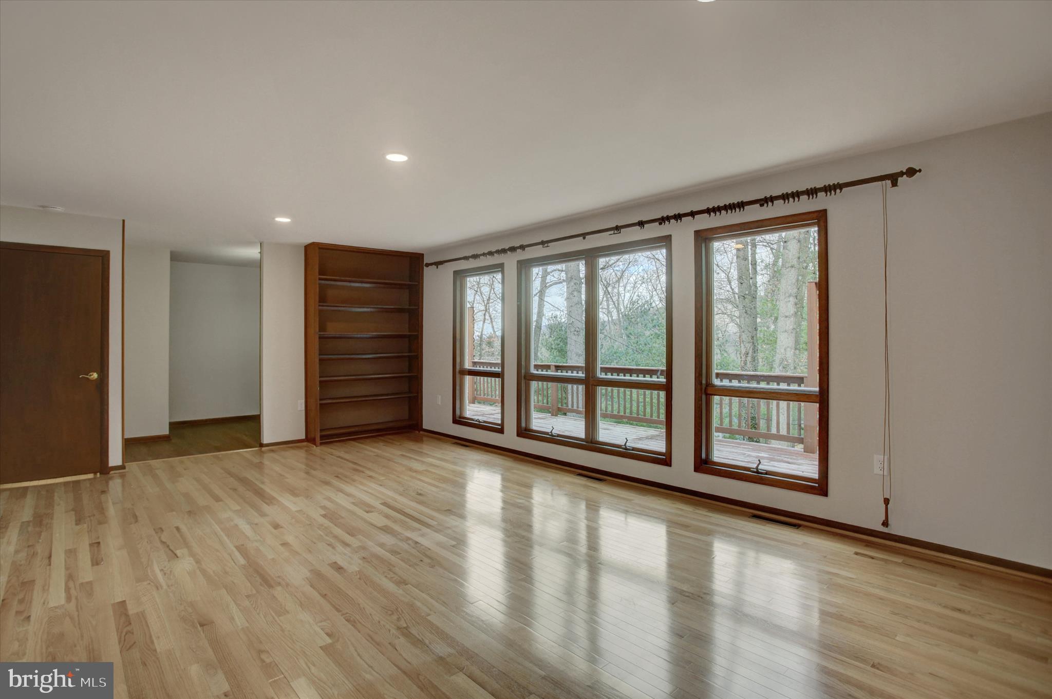 GREENE KNOLLS - Residential