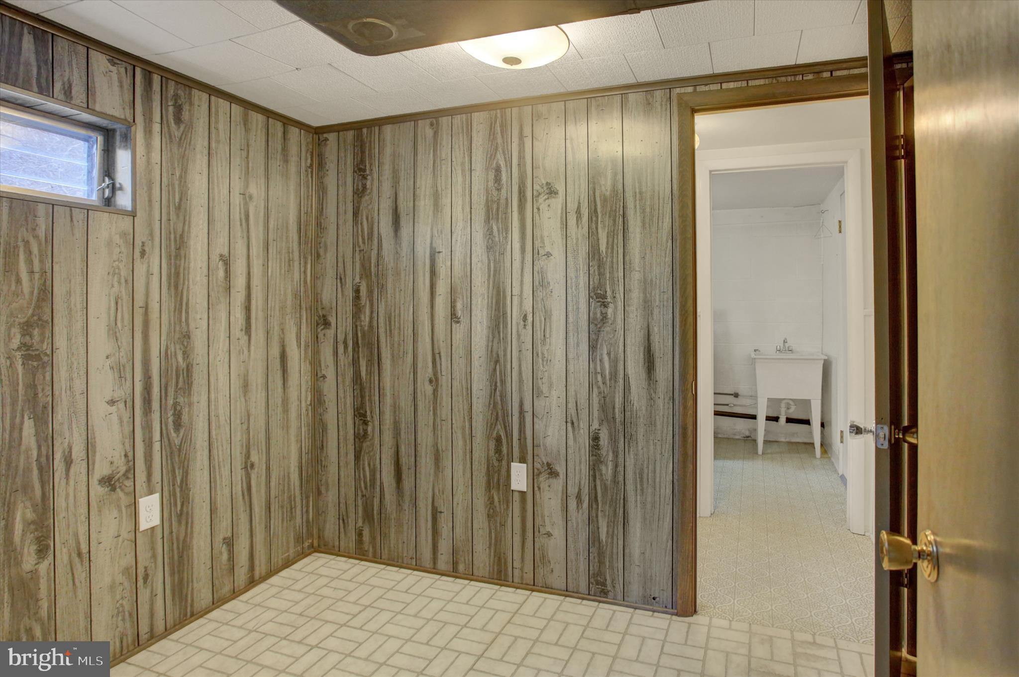 GREENE KNOLLS - Residential