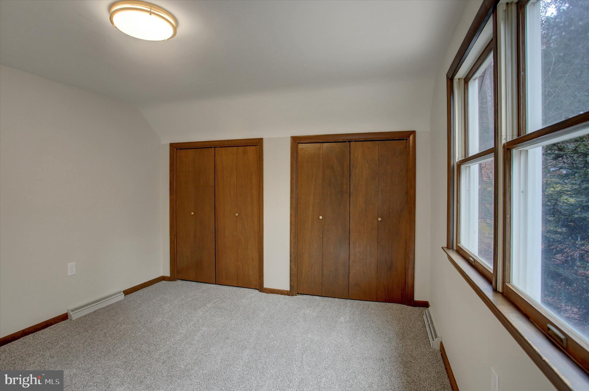 GREENE KNOLLS - Residential