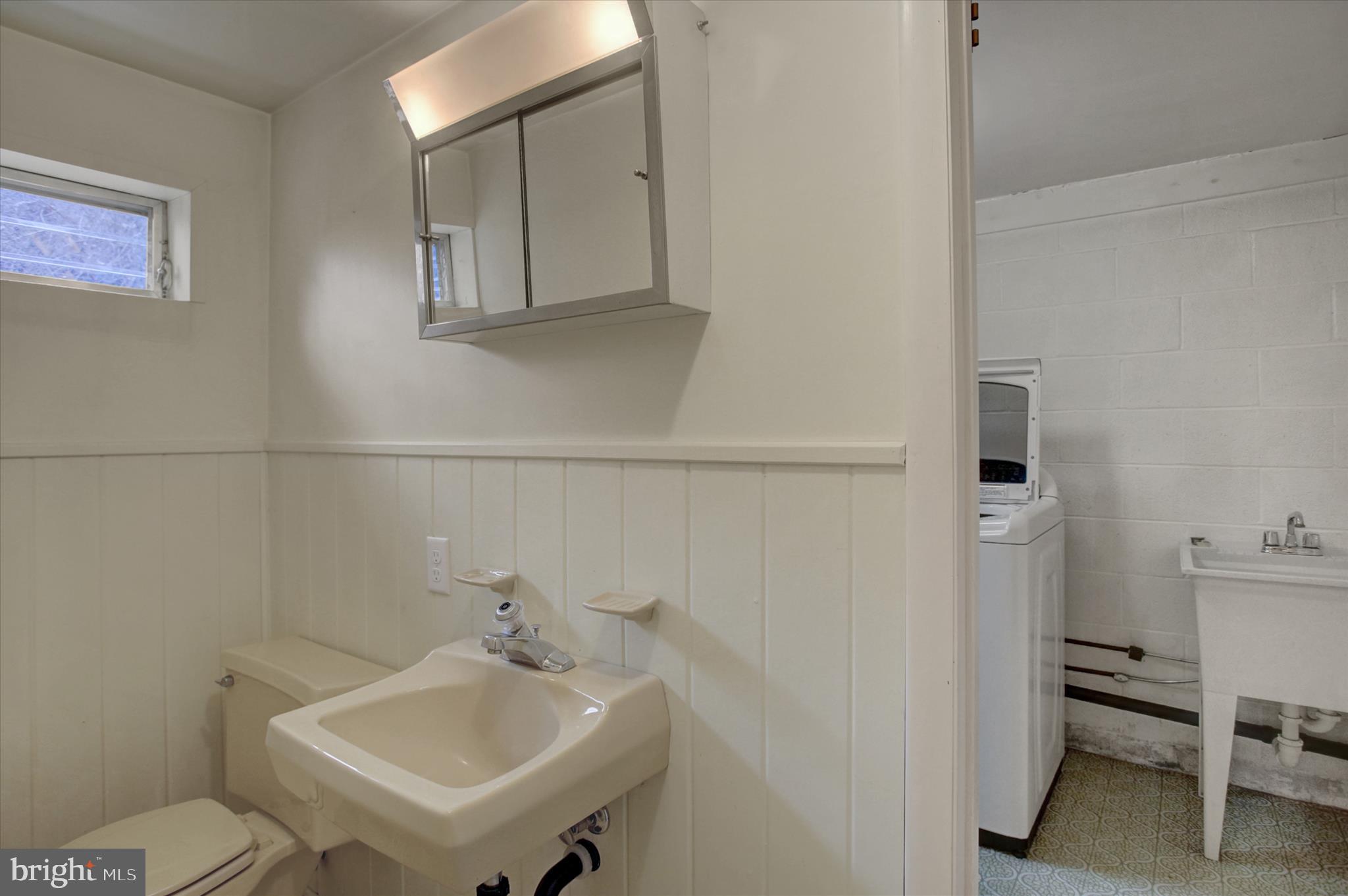 GREENE KNOLLS - Residential