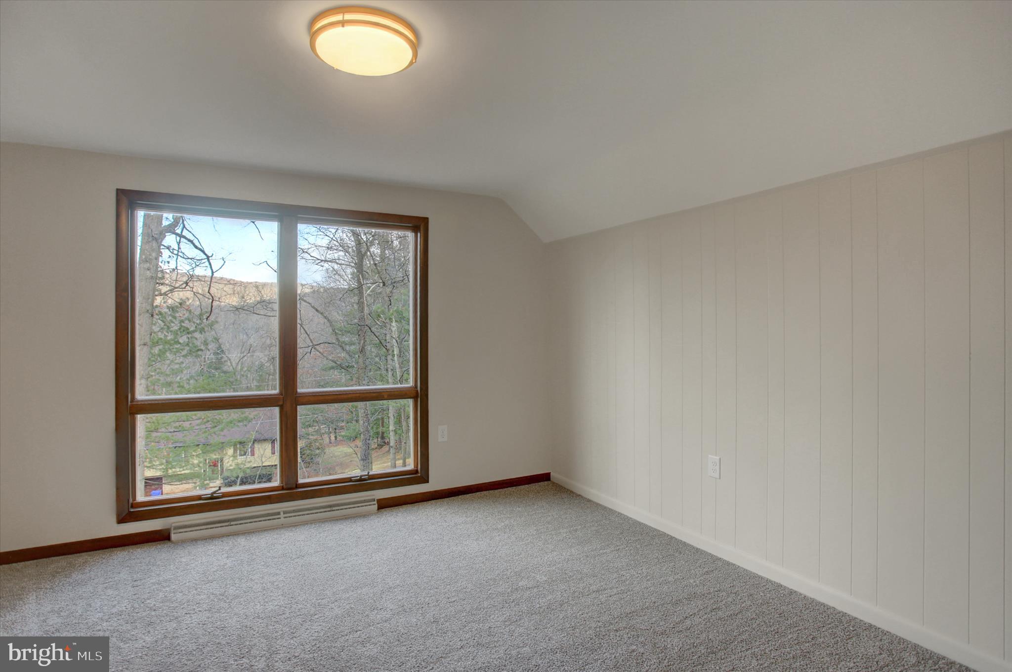 GREENE KNOLLS - Residential