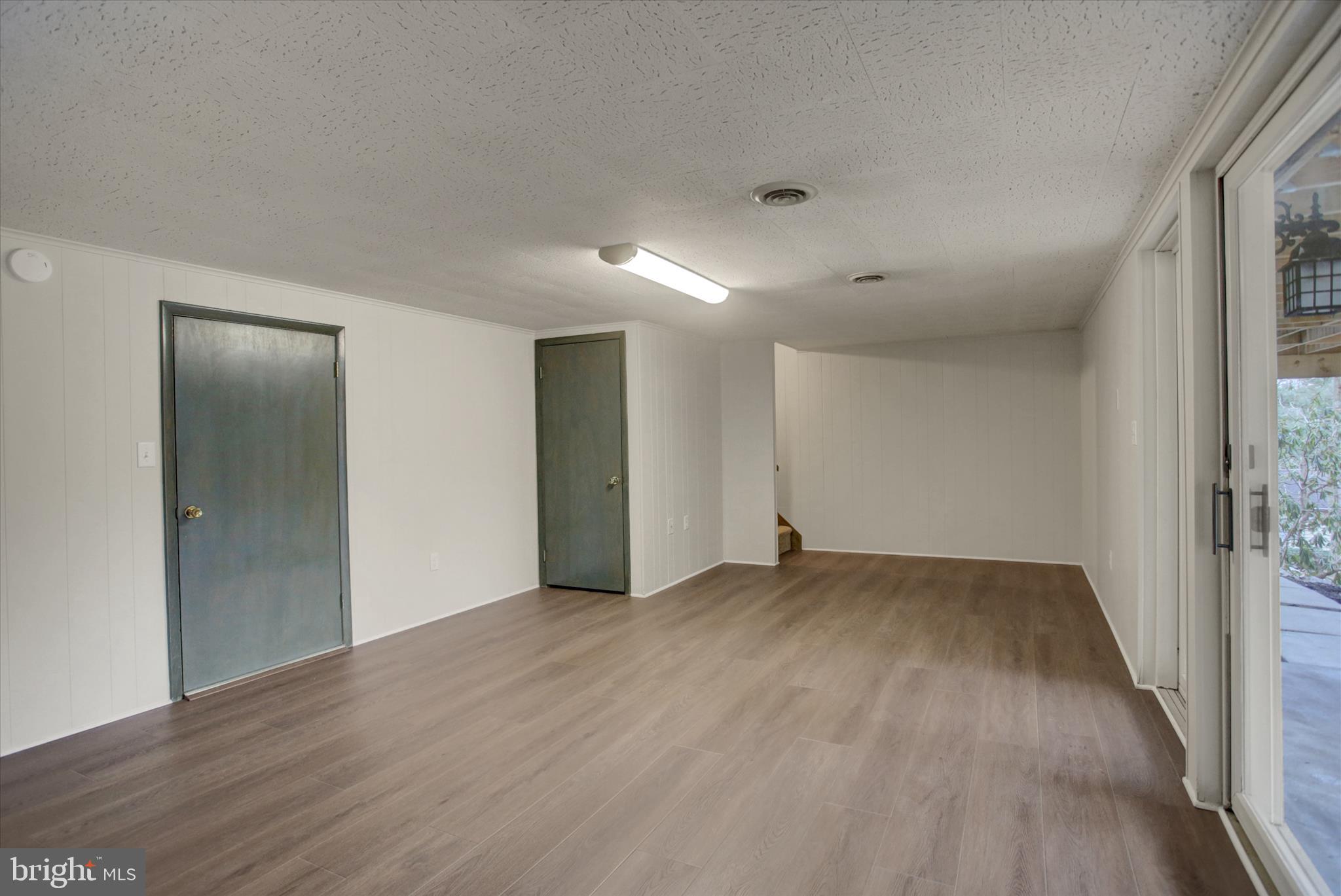 GREENE KNOLLS - Residential