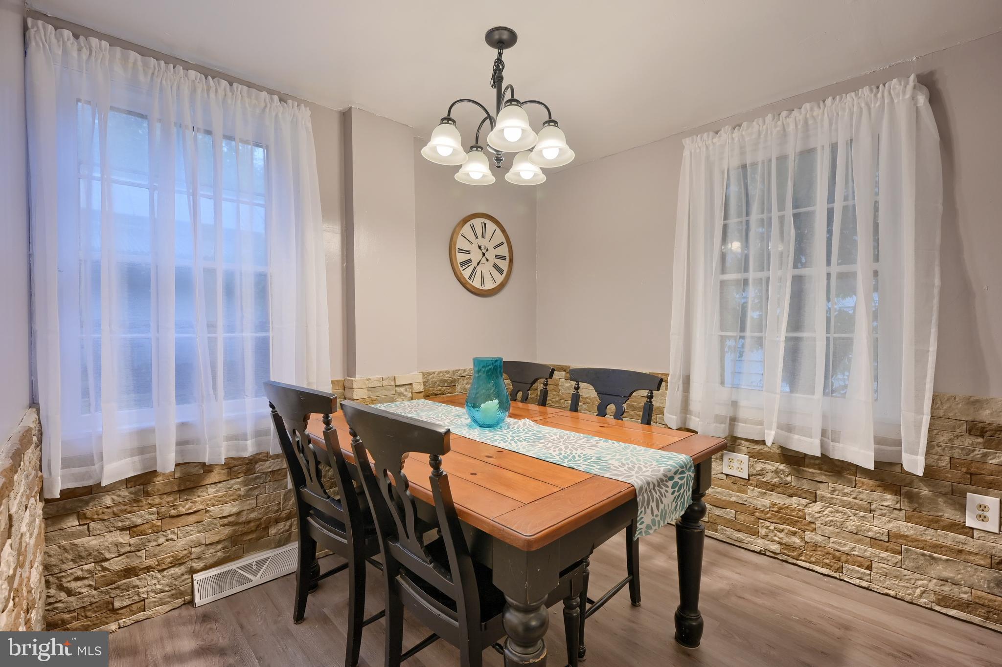 SPRINGETTSBURY TWP - Residential