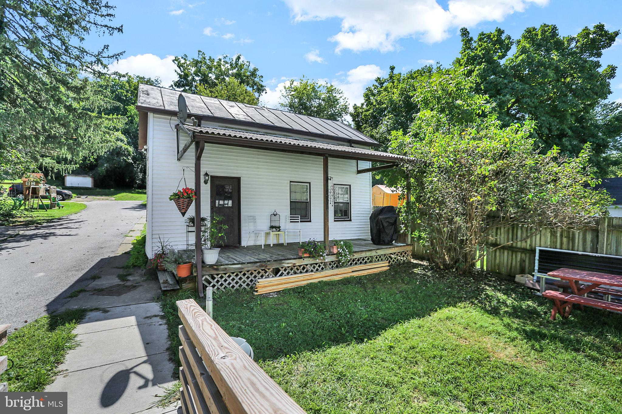 SPRINGETTSBURY TWP - Residential