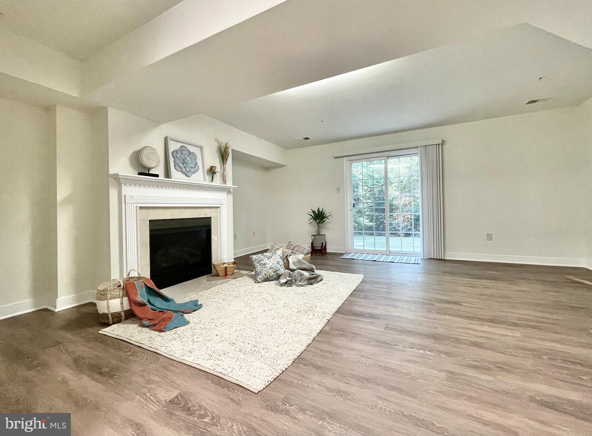 CATONSVILLE MEWS - Residential