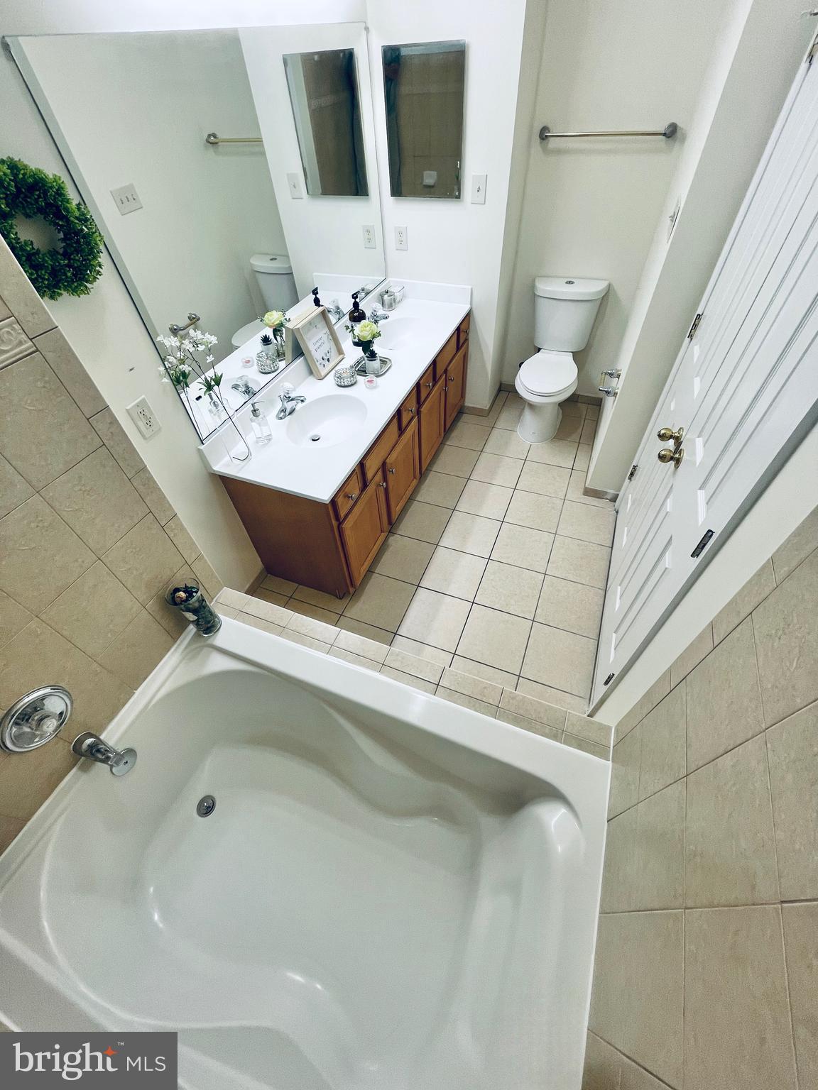 CATONSVILLE MEWS - Residential