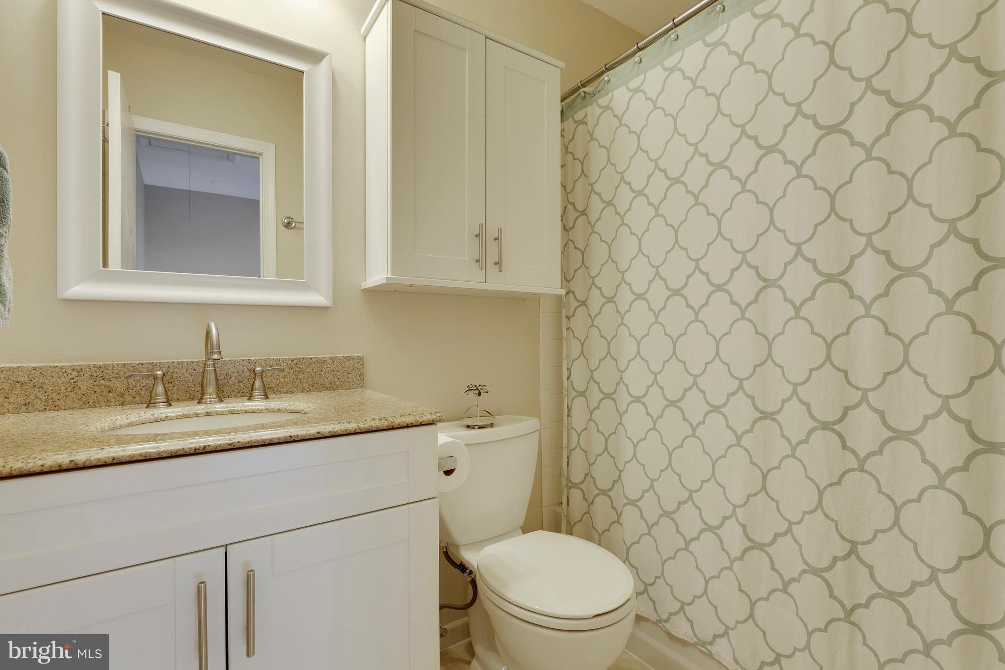 CROFTON MEWS CONDO - Residential