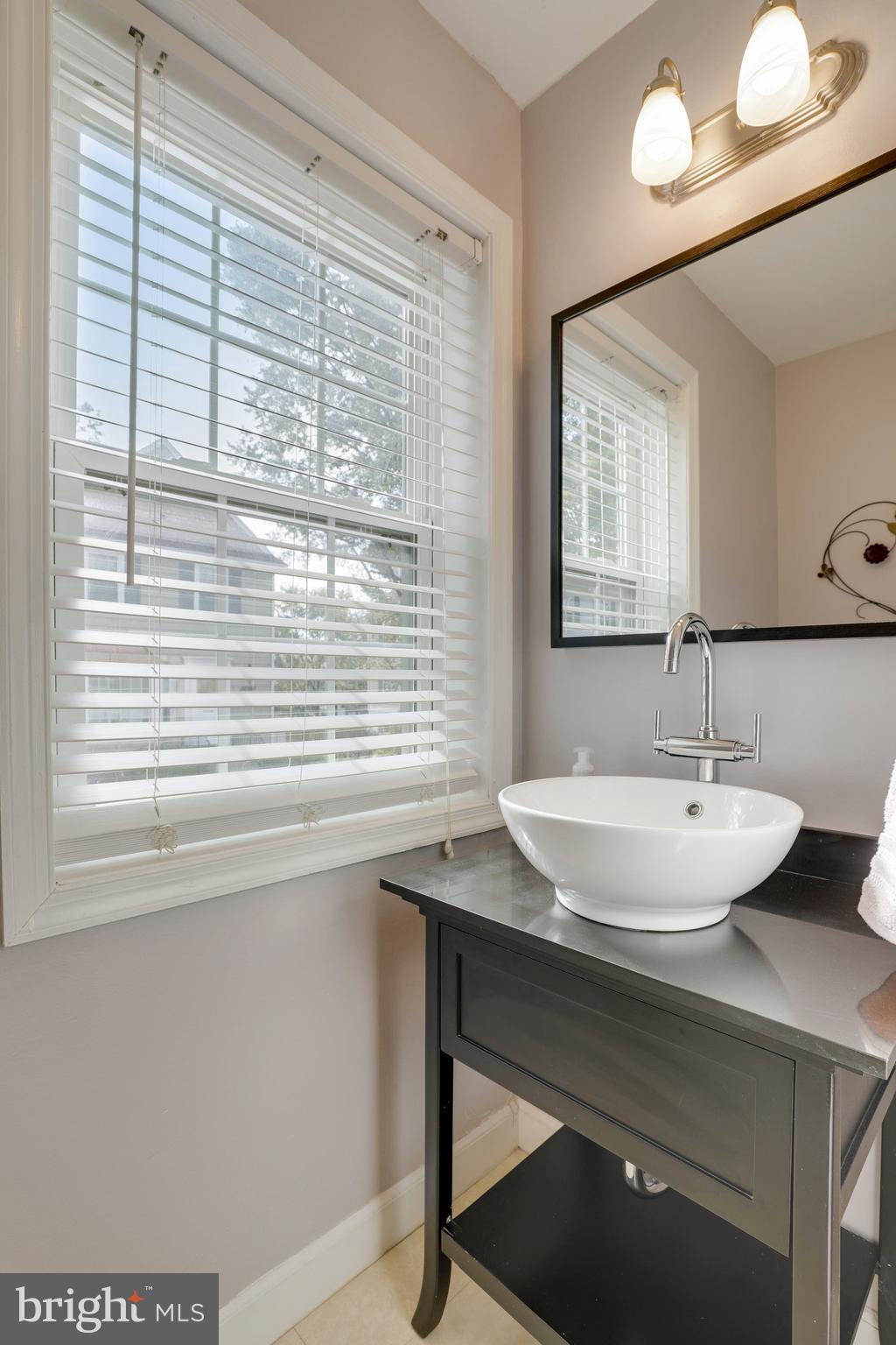 CROFTON MEWS CONDO - Residential