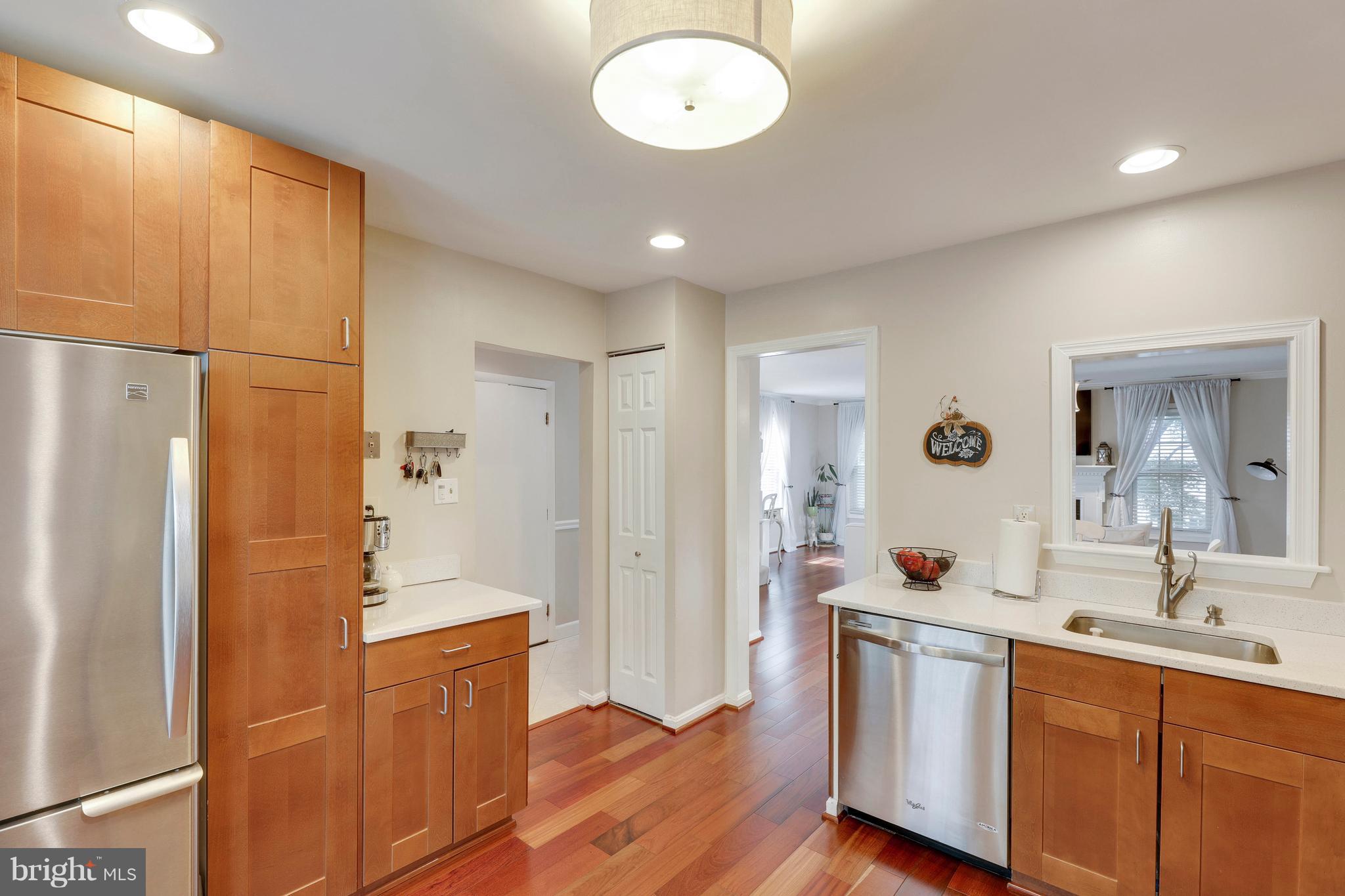 CROFTON MEWS CONDO - Residential