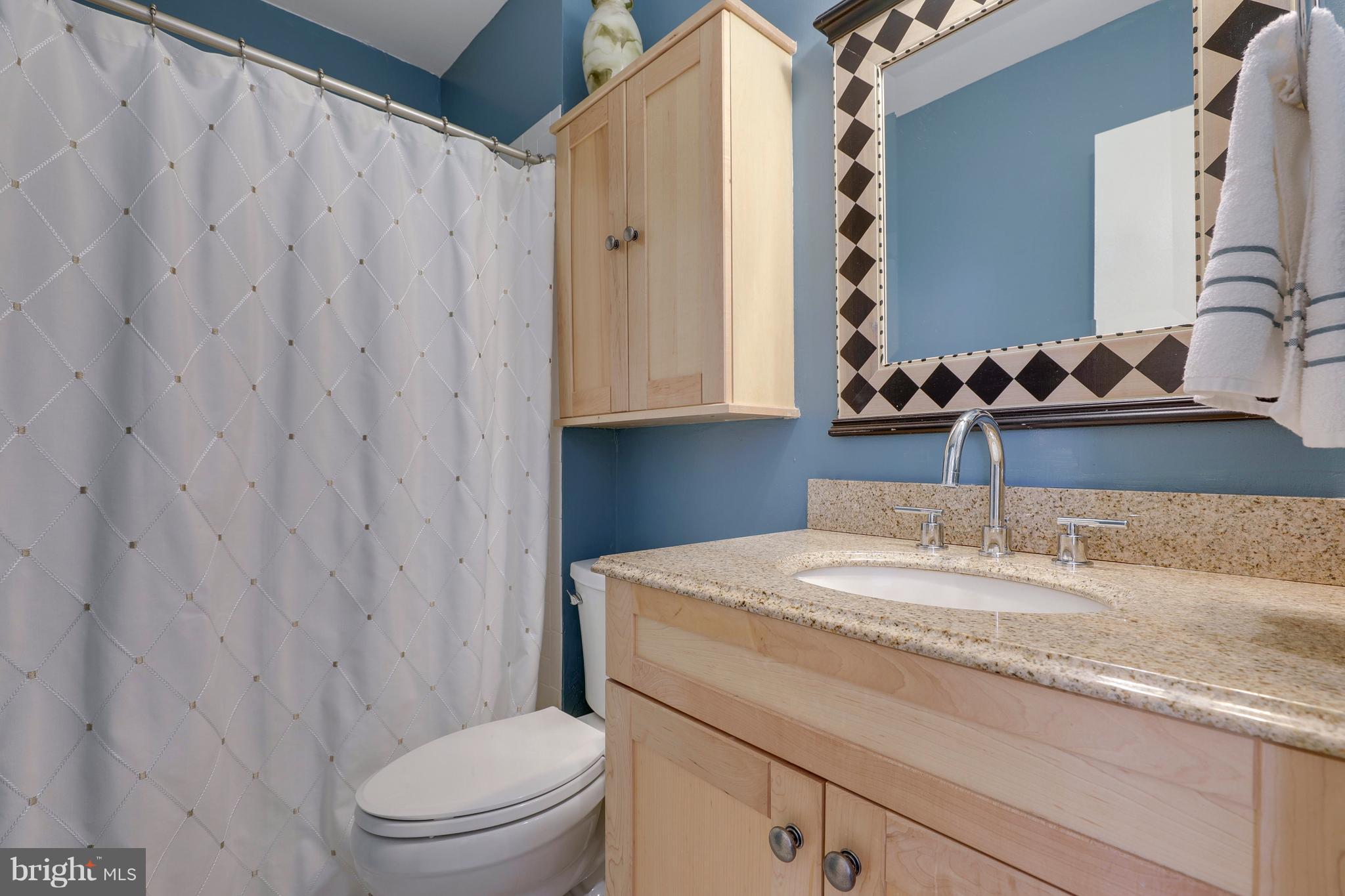 CROFTON MEWS CONDO - Residential