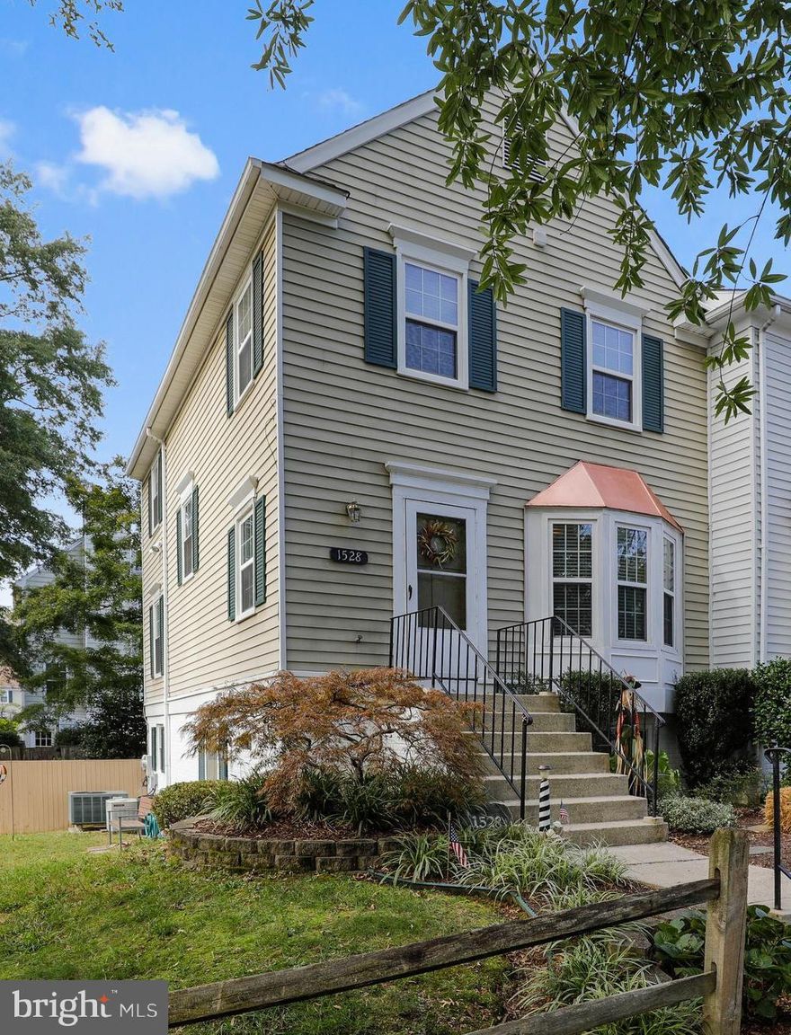 Check out this end unit townhouse in desirable Crofton Mews.  This home delights with its custom upgrades!  Start in the recently renovated kitchen where you ll find quartz counters, mission-style cabinets and stainless appliances. From there walk the Brazilian cherry hardwoods into the open family room with a wood-burning fireplace and adjacent dining area. The master suite is on the upper level along with 2 more bedrooms another bath and a convenient laundry closet with extra room for storage. You'll also love the granite and ceramic in the bathrooms. Outback,  enjoy the great fenced yard and patio perfect for entertaining or just relaxing.  There's even room for your own littlegarden!  Easy access to all the shopping and dining Crofton has to offer.