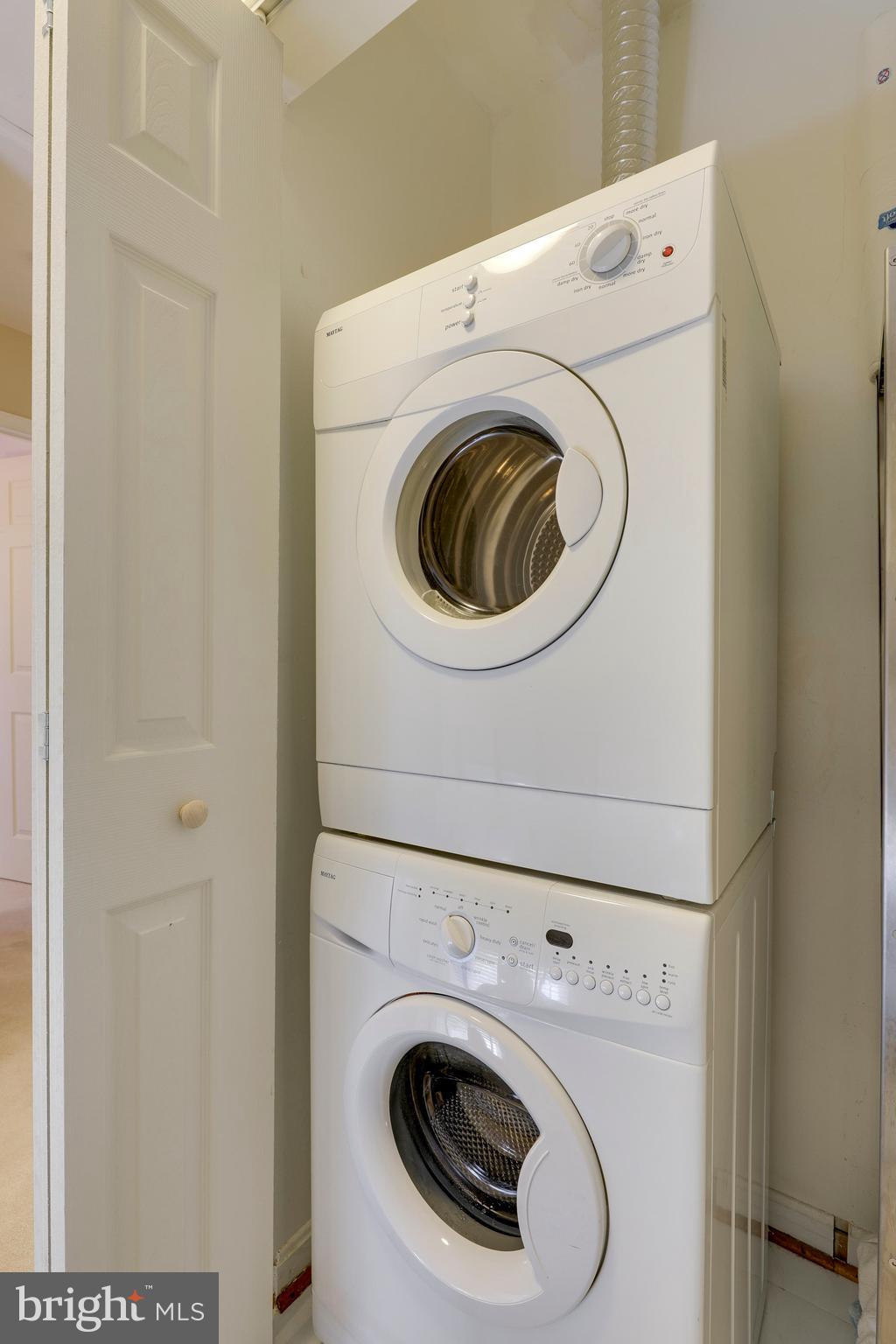 CROFTON MEWS CONDO - Residential