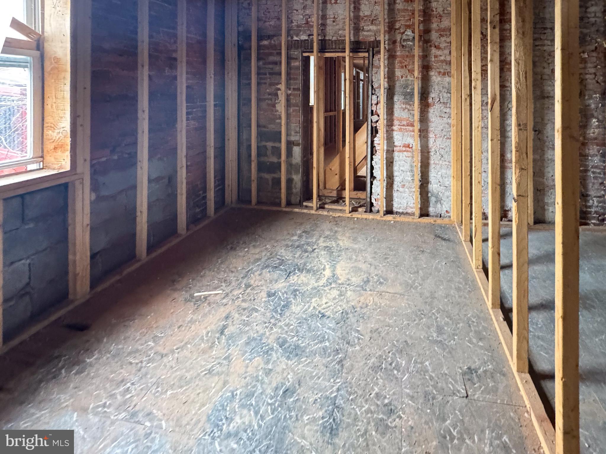 ELMWOOD PARK - Residential Income