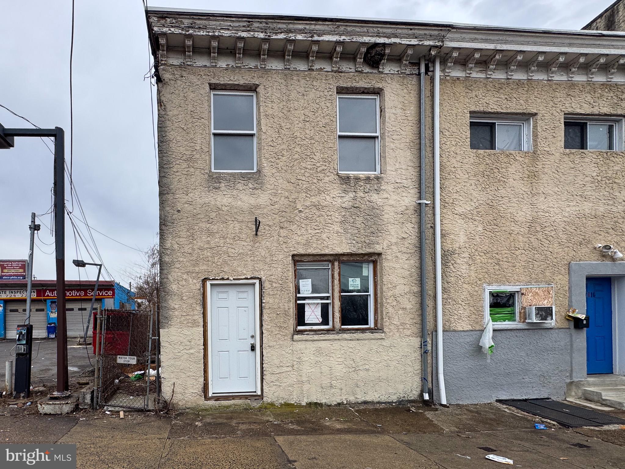 ELMWOOD PARK - Residential Income