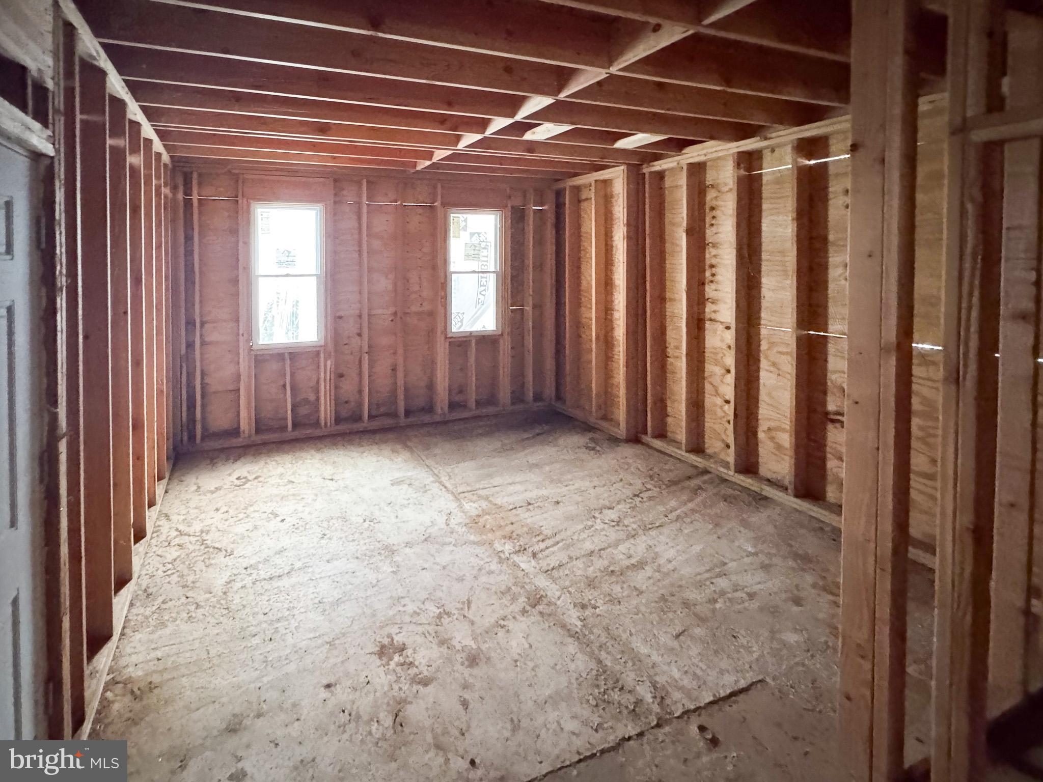 ELMWOOD PARK - Residential Income