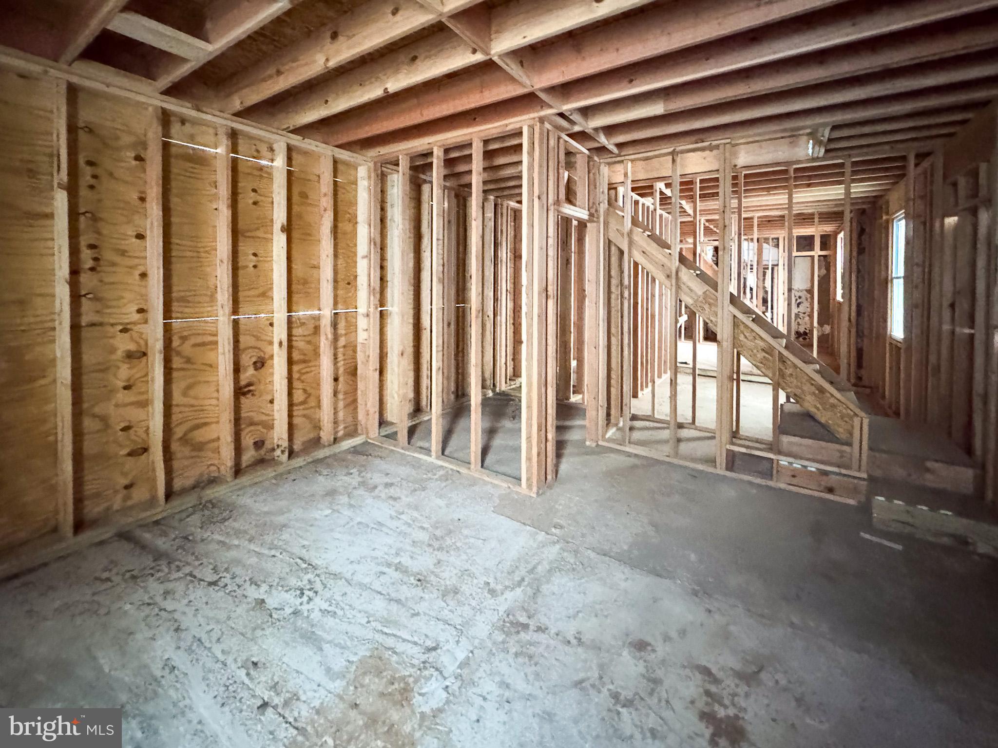 ELMWOOD PARK - Residential Income