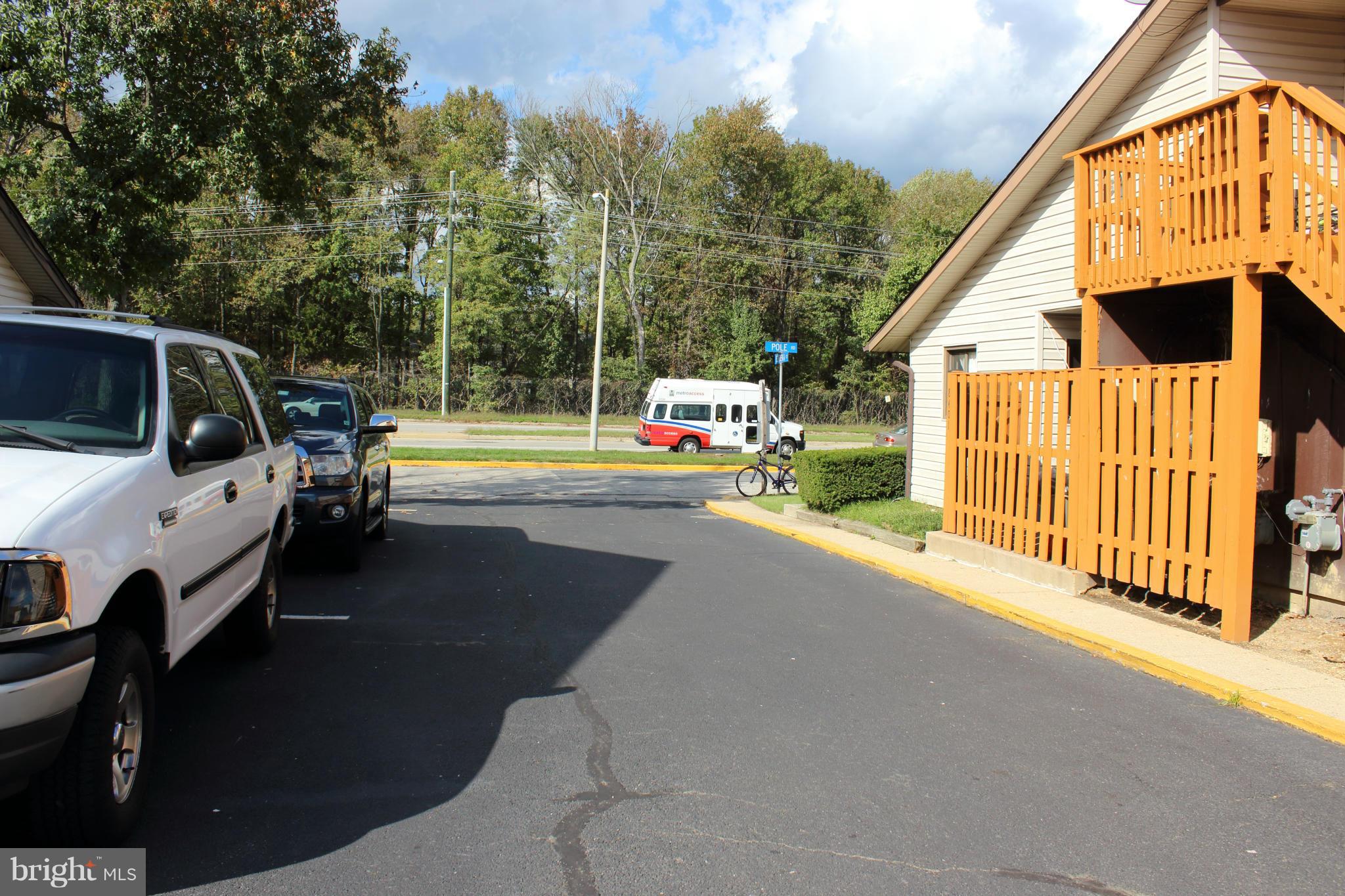 PINEWOOD LAWNS - Residential