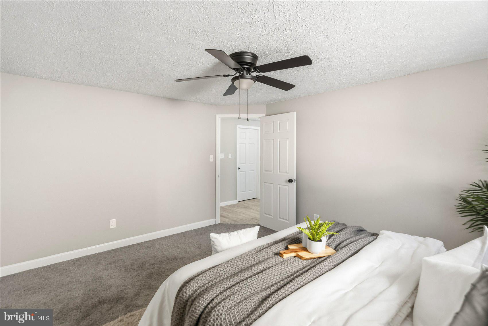 HARBOUR OAKS - Residential