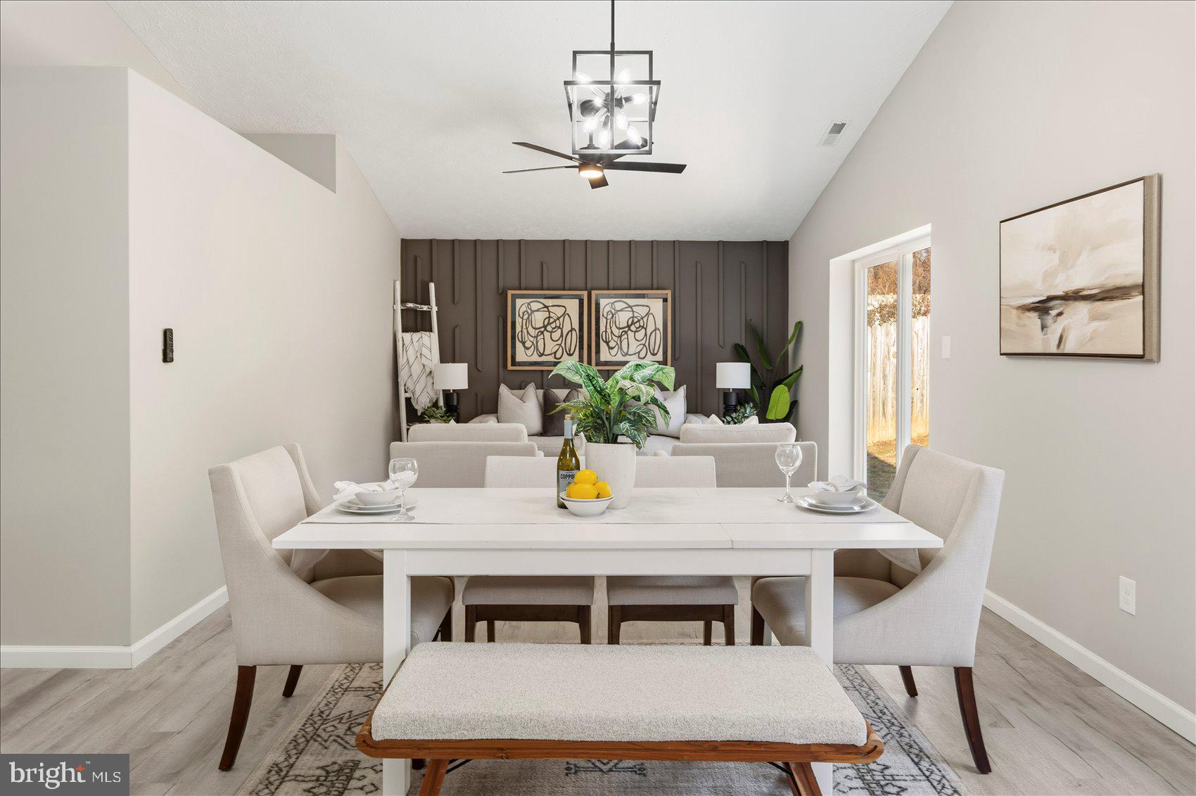 HARBOUR OAKS - Residential