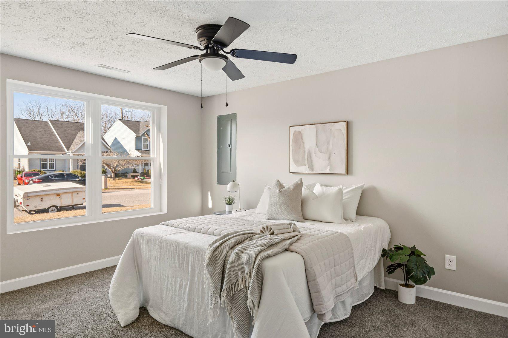 HARBOUR OAKS - Residential