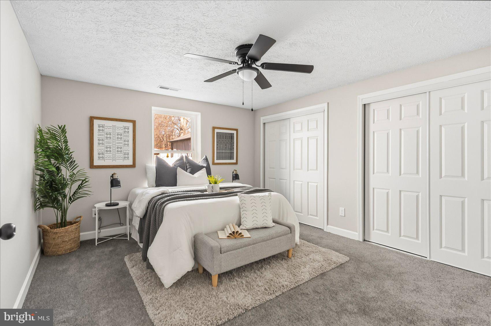 HARBOUR OAKS - Residential