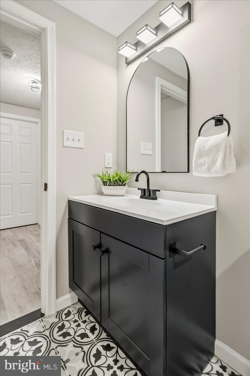 HARBOUR OAKS - Residential