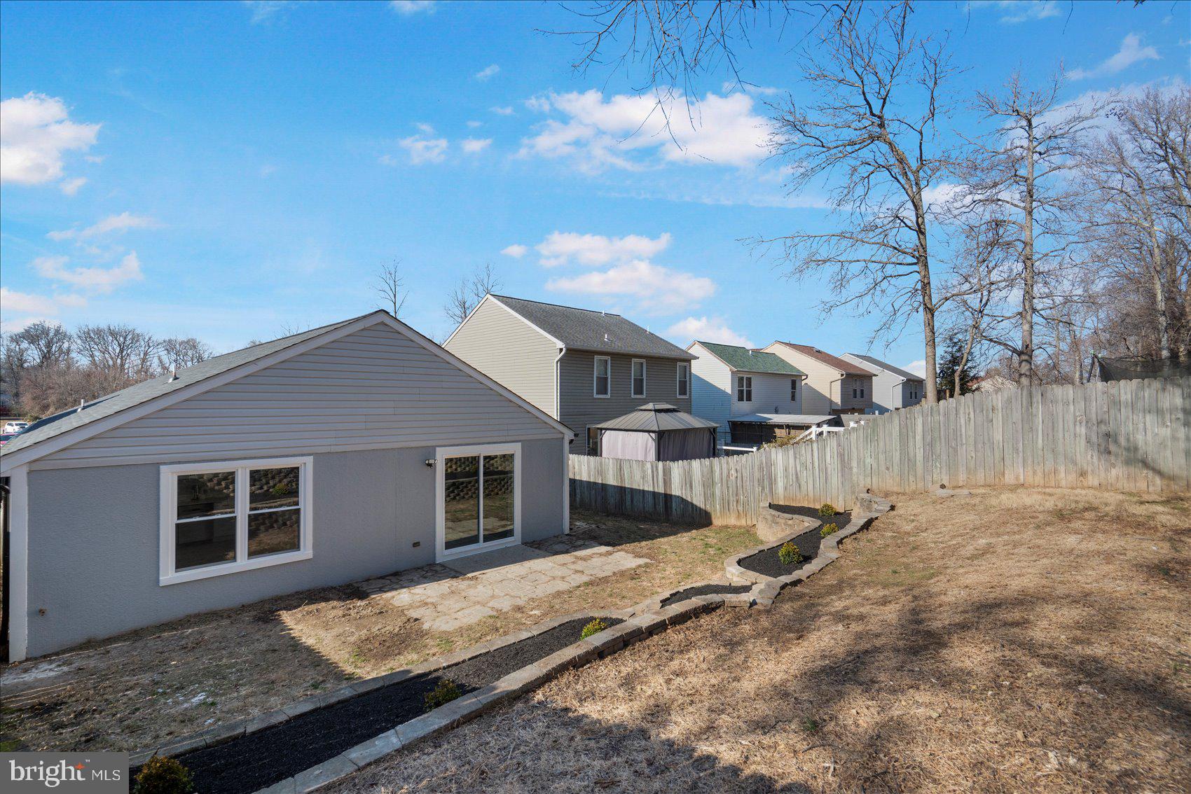 HARBOUR OAKS - Residential