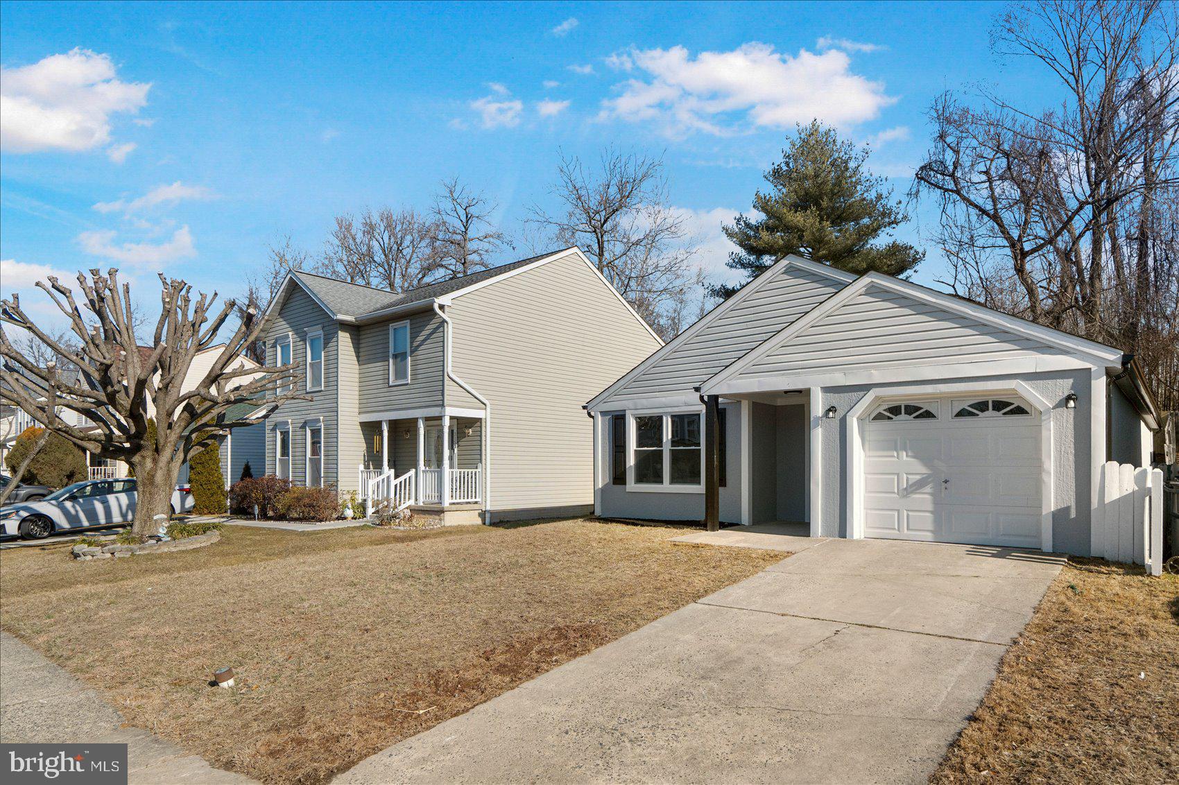 HARBOUR OAKS - Residential