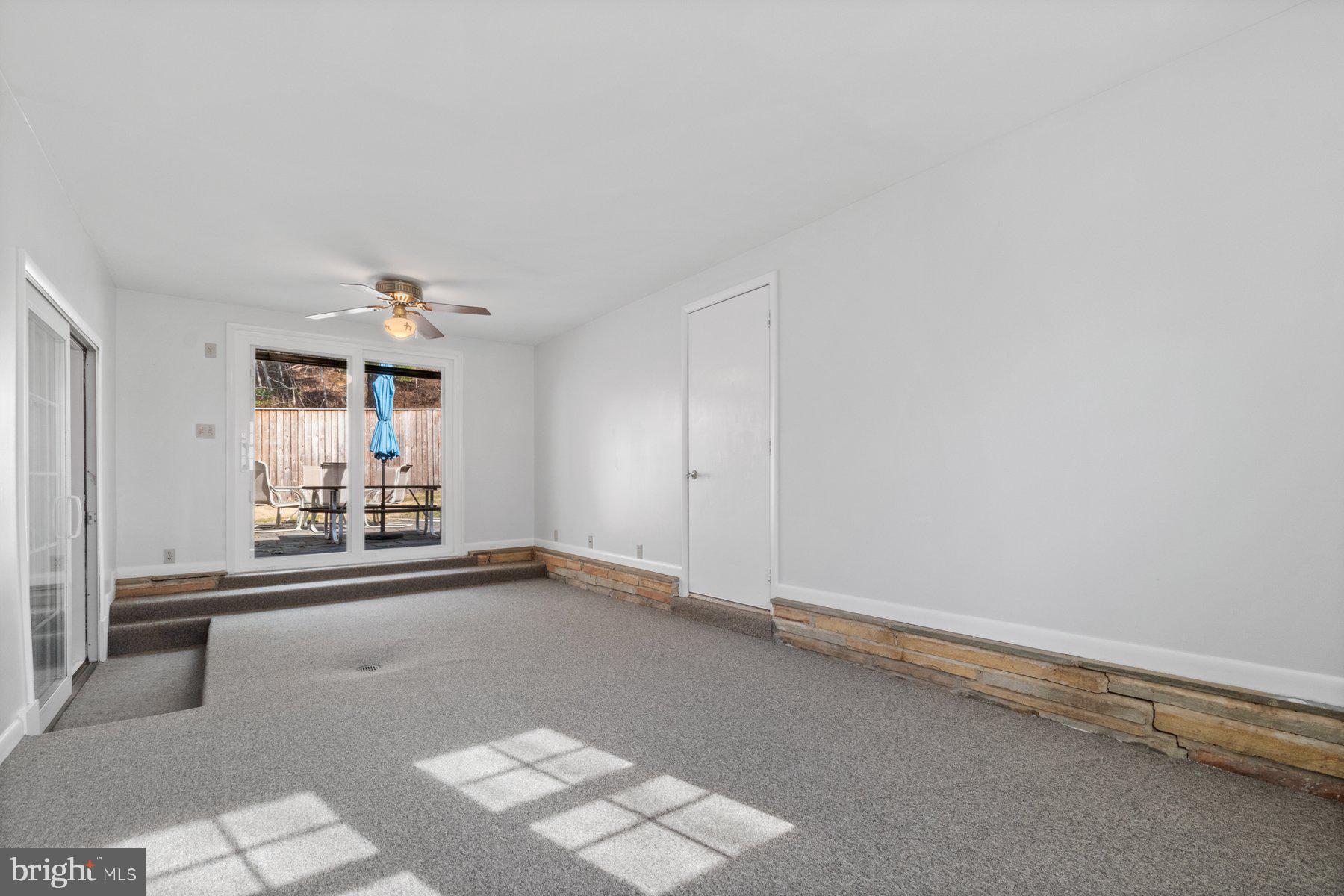 DEVERE ESTATES - Residential