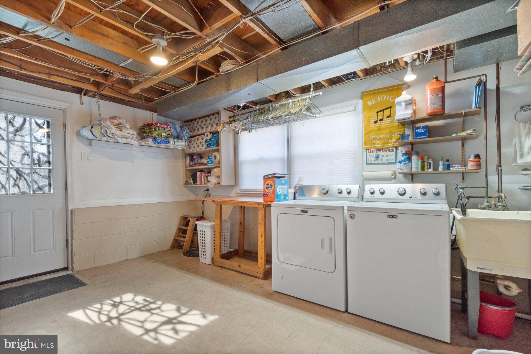 DEVERE ESTATES - Residential